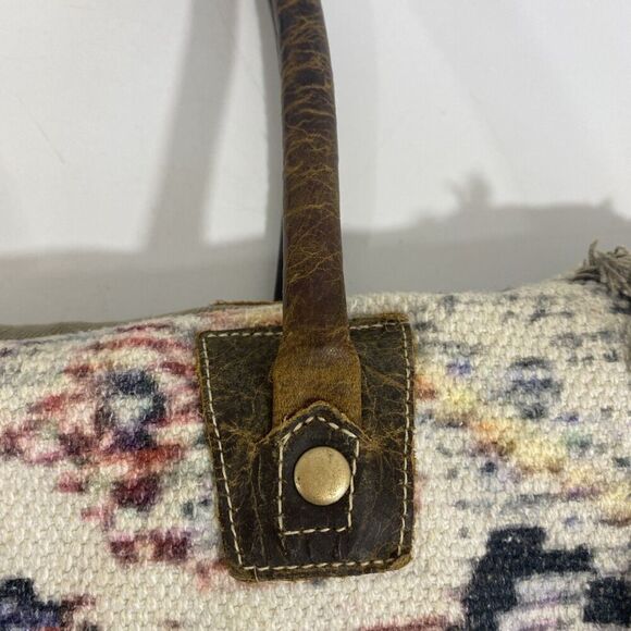 Myra Purse Carpet Bag Design With Leather Handles - Picture 9 of 13